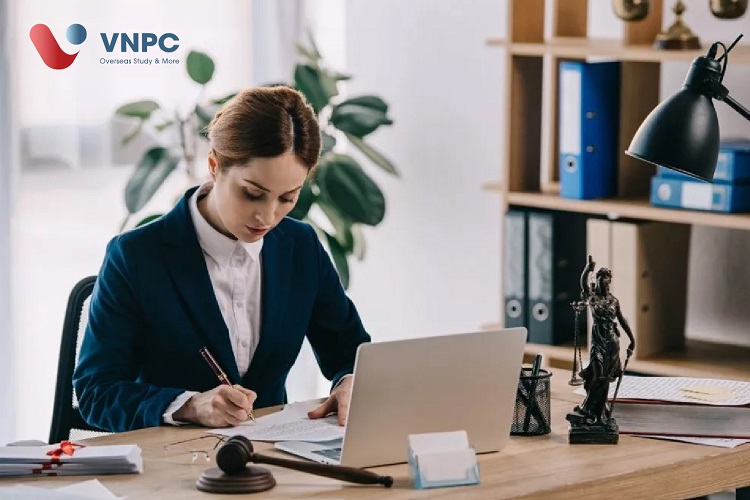 Đăng nhập King88 vina nhận +888K Anh ngành luật